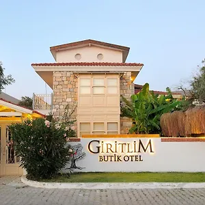 https://giritlim-butik-otel.hotelsofizmir.com
