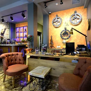 Pera Luna Otel